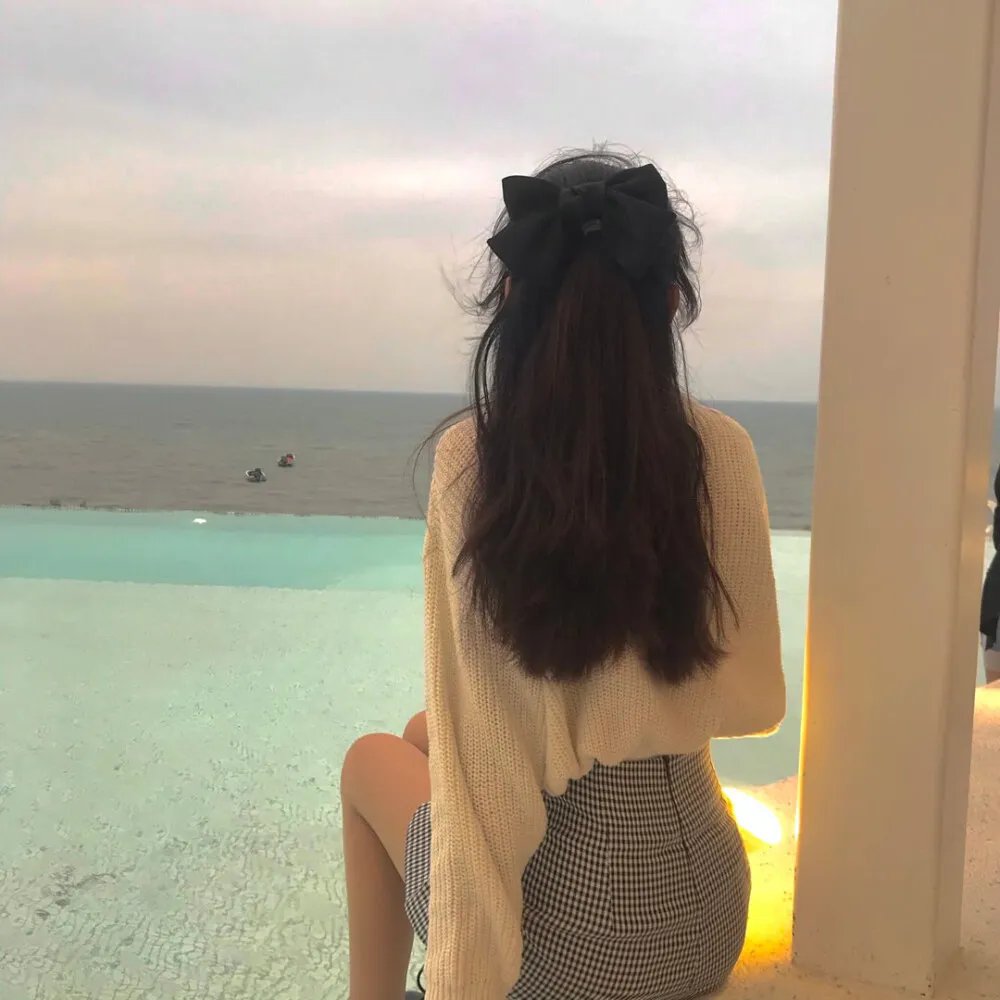 新婚夜，妻子要和白月光洞房